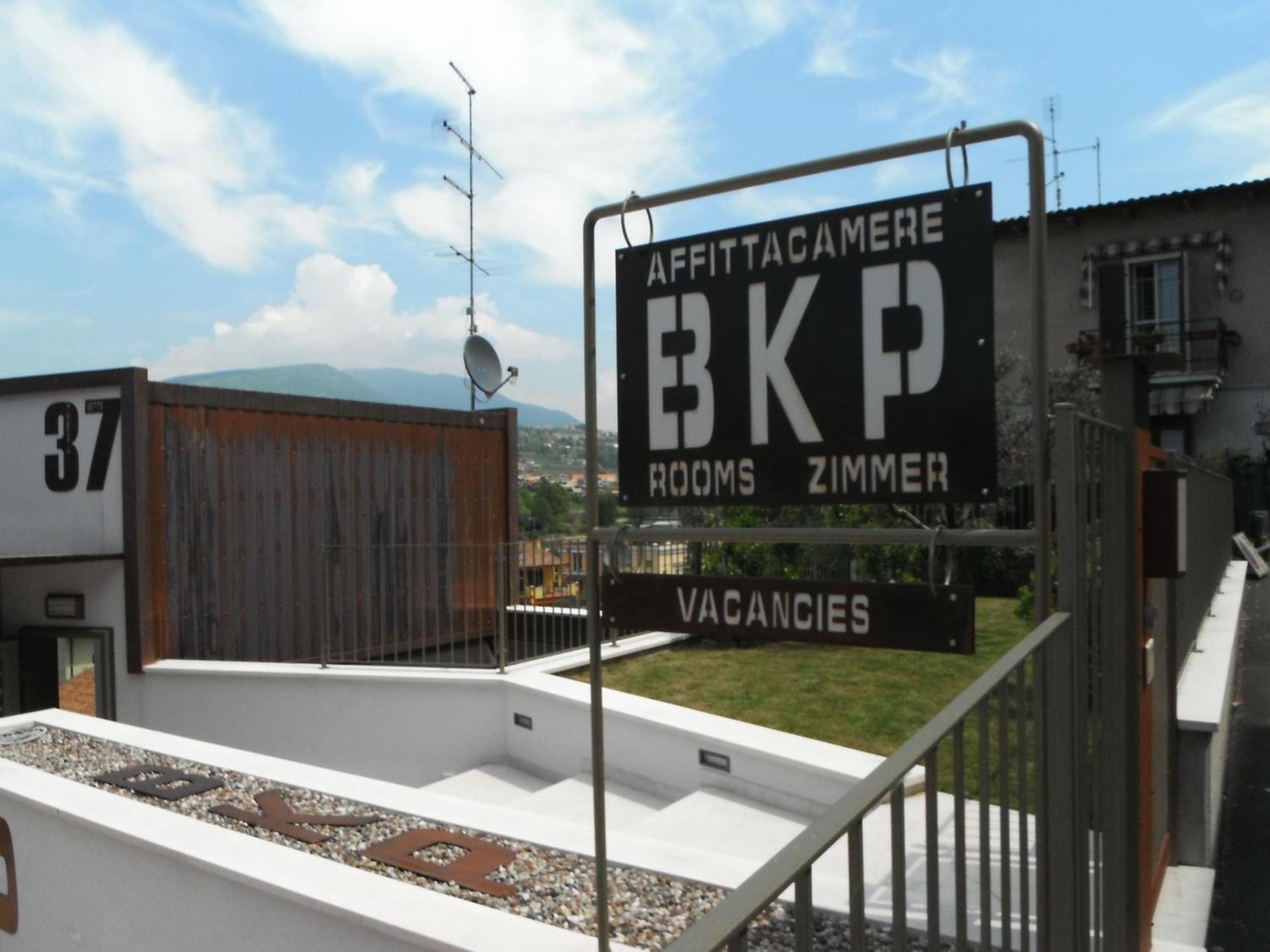Bikapi Bed & Breakfast Гарда Екстериор снимка